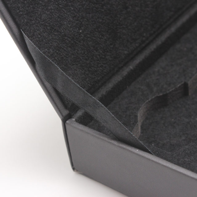box inner close look